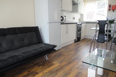 5 bed house, Sir Harrys Road, Edgbaston, Birmingham, B57QH - Image 3